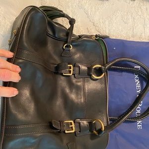 Dooney and Bourke classic leather shoulder bag